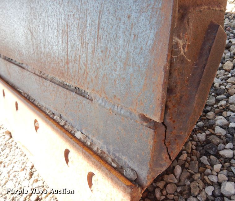 image for item DQ7231 Wausau R4514H  snow plow