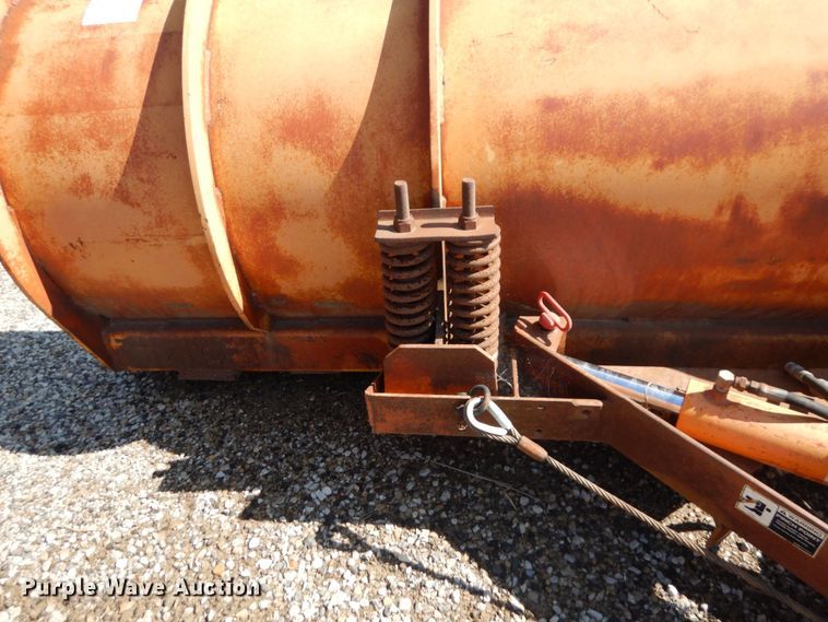 image for item DQ7231 Wausau R4514H  snow plow