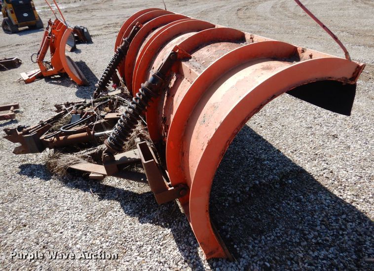 image for item DQ7232 Henderson  snow plow