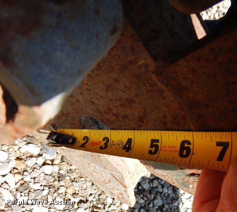 image for item DQ7232 Henderson  snow plow