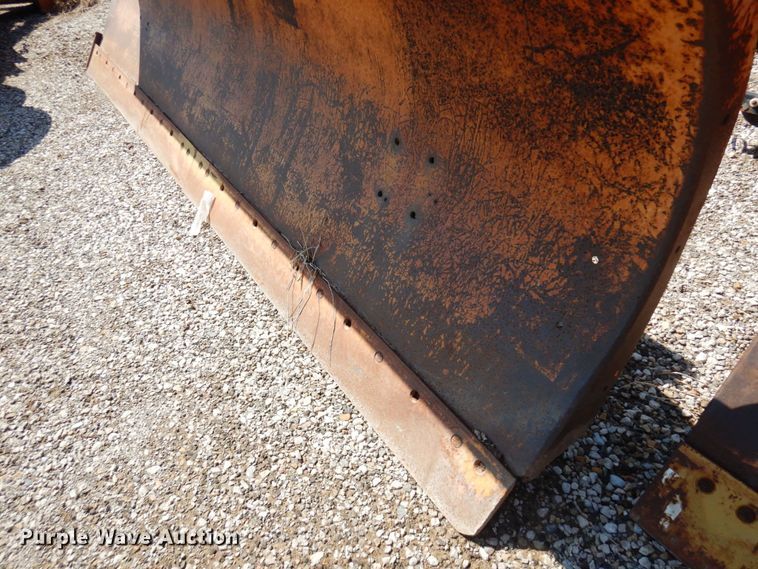 image for item DQ7233 Snow plow