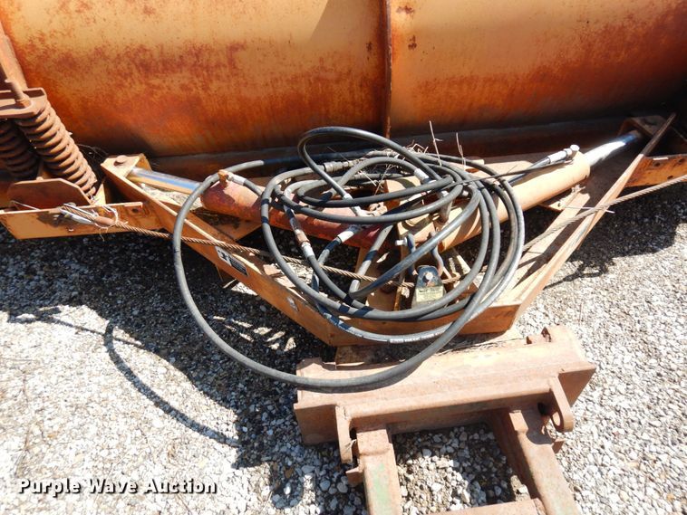 image for item DQ7233 Snow plow