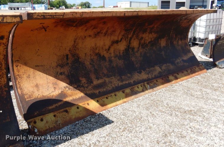 image for item DQ7235 Snow plow