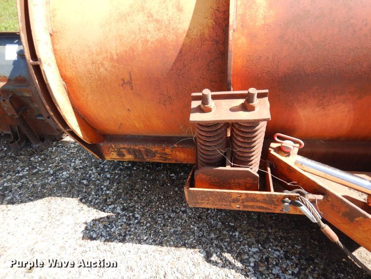 image for item DQ7235 Snow plow