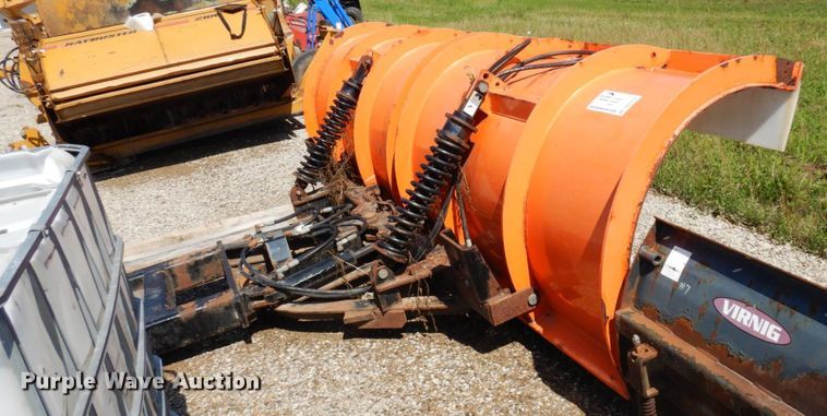 image for item DQ7237 Henderson RSPx12x42xIS  snow plow