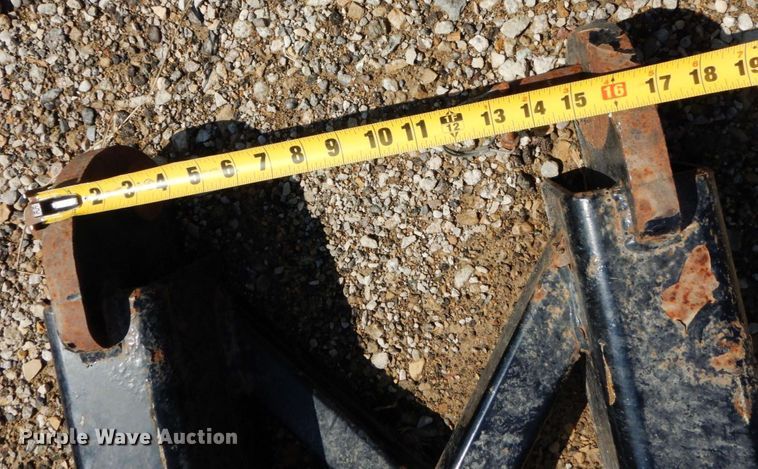 image for item DQ7237 Henderson RSPx12x42xIS  snow plow