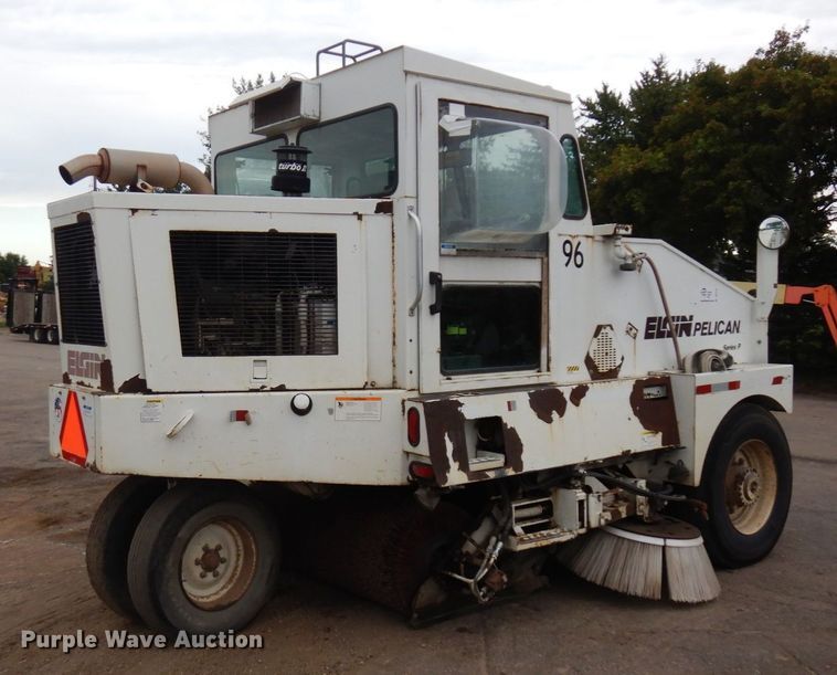 image for item DQ7240 1999 Elgin Pellican Series P  street sweeper truck