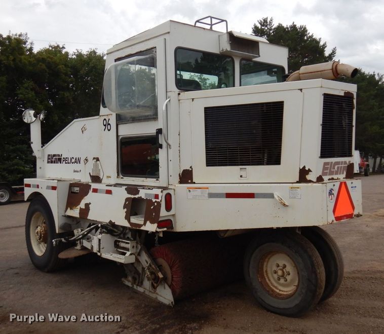 image for item DQ7240 1999 Elgin Pellican Series P  street sweeper truck