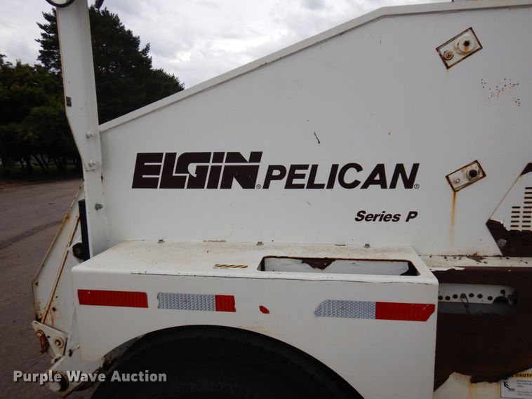 image for item DQ7240 1999 Elgin Pellican Series P  street sweeper truck