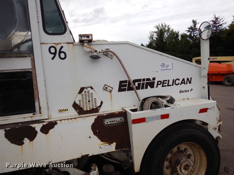 image for item DQ7240 1999 Elgin Pellican Series P  street sweeper truck