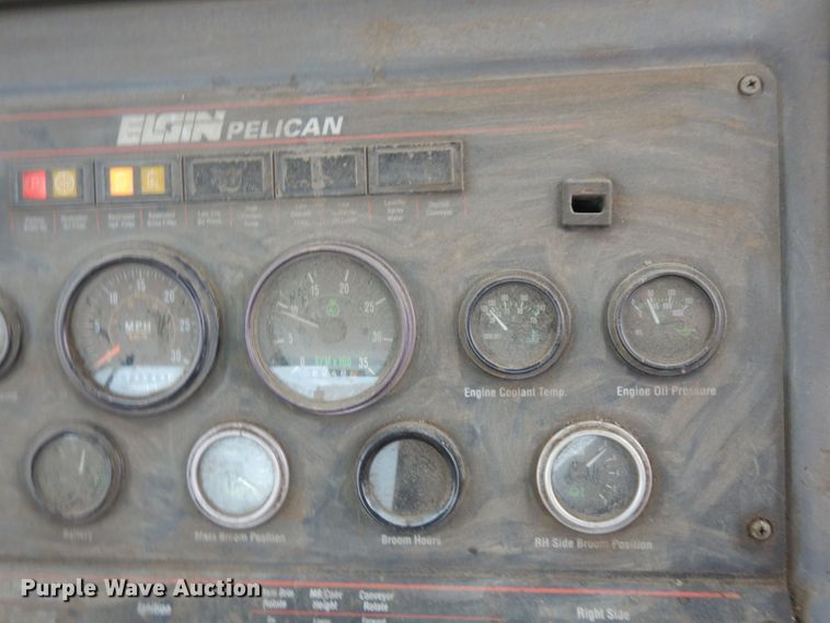 image for item DQ7240 1999 Elgin Pellican Series P  street sweeper truck