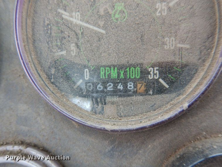 image for item DQ7240 1999 Elgin Pellican Series P  street sweeper truck