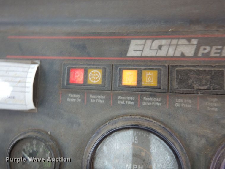 image for item DQ7240 1999 Elgin Pellican Series P  street sweeper truck