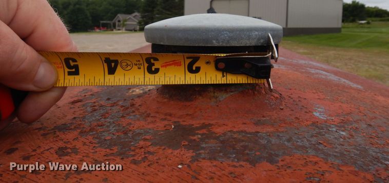 image for item DQ7243 Fuel tank