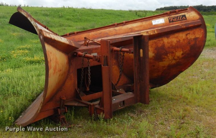 image for item DQ7244 1979 Falls V890  motor grader V-plow