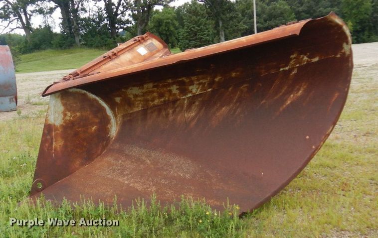 image for item DQ7244 1979 Falls V890  motor grader V-plow