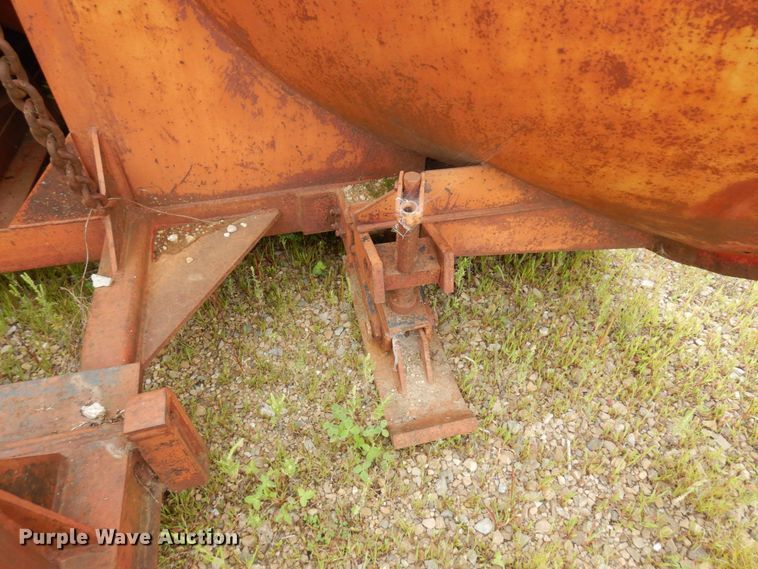 image for item DQ7244 1979 Falls V890  motor grader V-plow