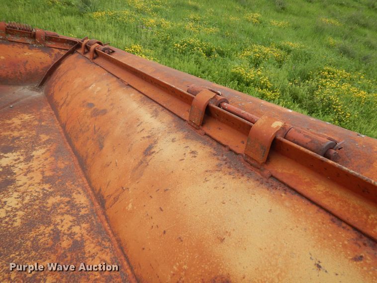 image for item DQ7244 1979 Falls V890  motor grader V-plow