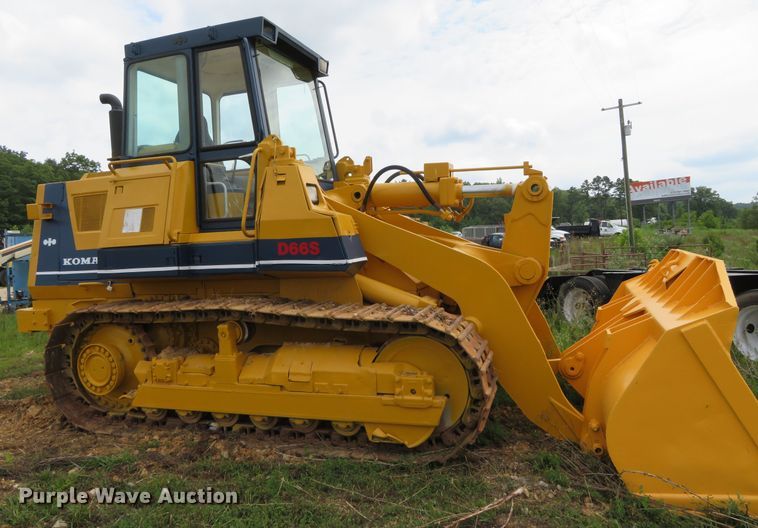 image for item DR0099 1987 Komatsu D66S-1  track loader