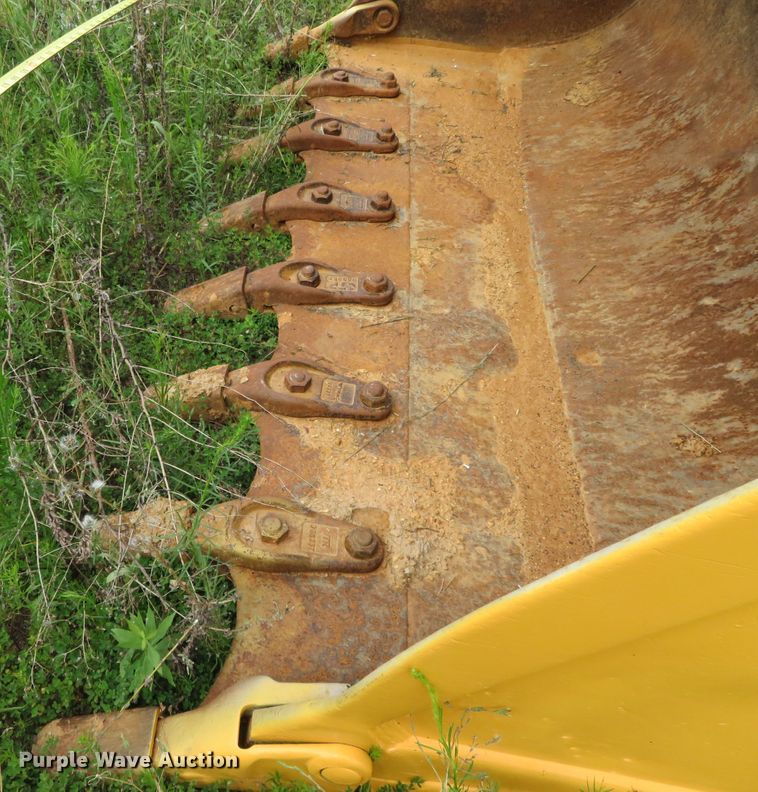 image for item DR0099 1987 Komatsu D66S-1  track loader