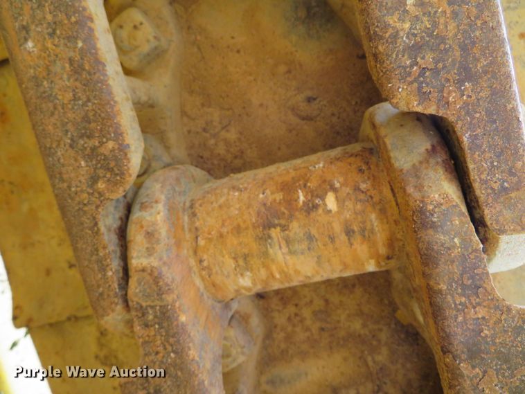 image for item DR0099 1987 Komatsu D66S-1  track loader