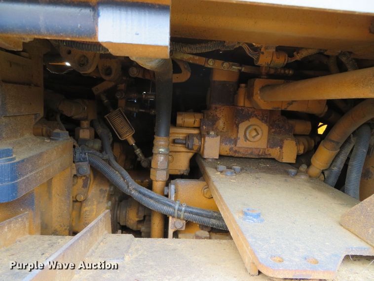image for item DR0099 1987 Komatsu D66S-1  track loader