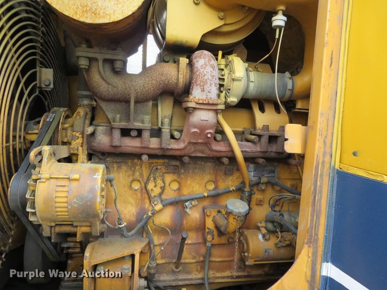 image for item DR0099 1987 Komatsu D66S-1  track loader