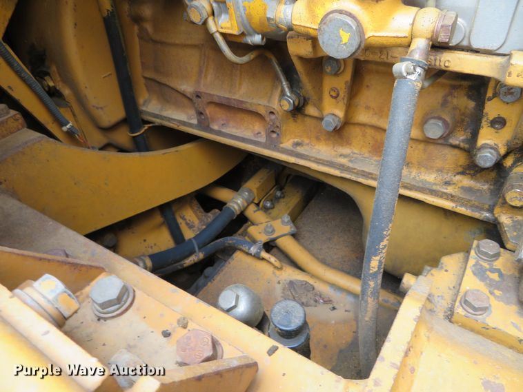 image for item DR0099 1987 Komatsu D66S-1  track loader