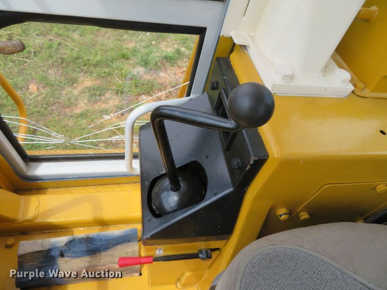 image for item DR0099 1987 Komatsu D66S-1  track loader