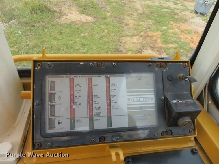 image for item DR0099 1987 Komatsu D66S-1  track loader