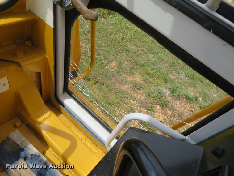 image for item DR0099 1987 Komatsu D66S-1  track loader