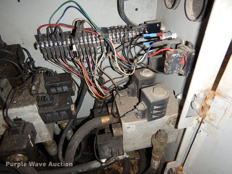 image for item DR0518 1999 Mec 2548HT  scissor lift