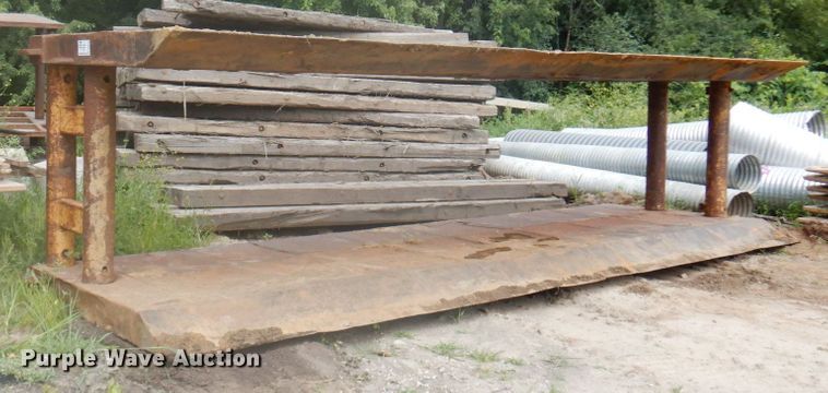 image for item DR0519 Trench box