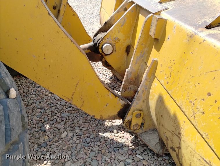 image for item DR1320 2010 Caterpillar 966H  wheel loader