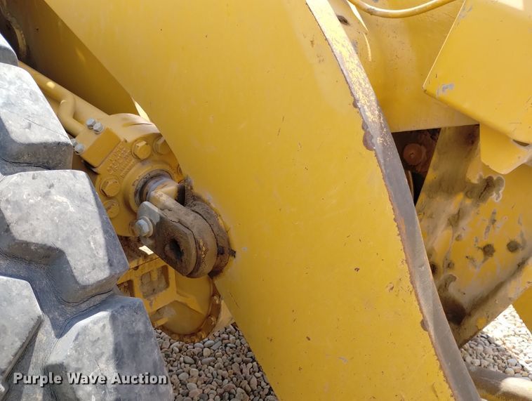 image for item DR1320 2010 Caterpillar 966H  wheel loader