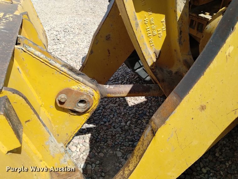 image for item DR1320 2010 Caterpillar 966H  wheel loader