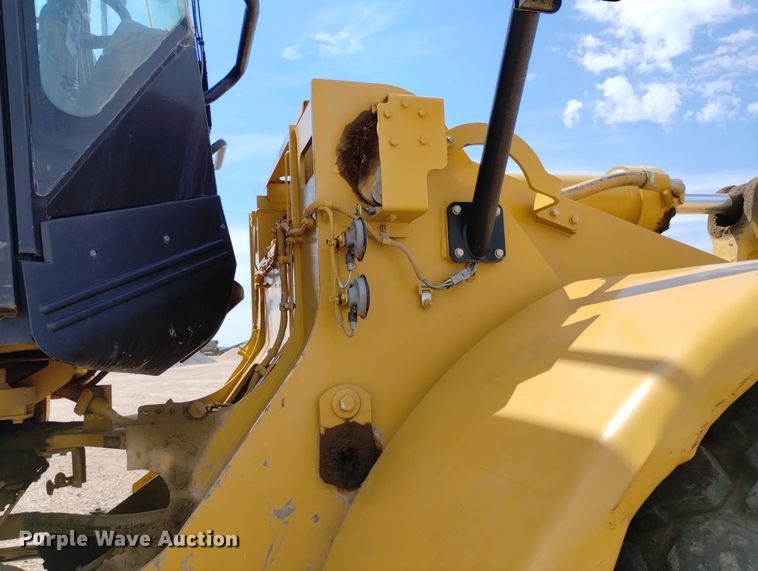 image for item DR1320 2010 Caterpillar 966H  wheel loader