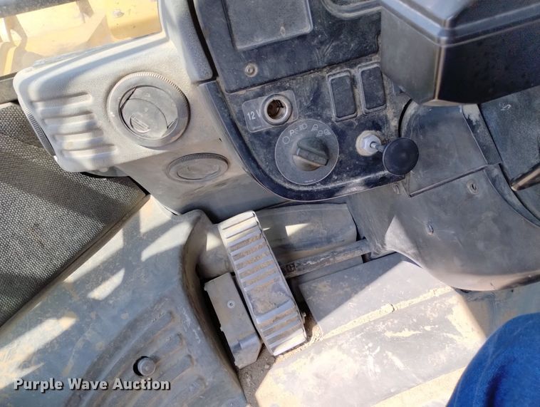 image for item DR1320 2010 Caterpillar 966H  wheel loader