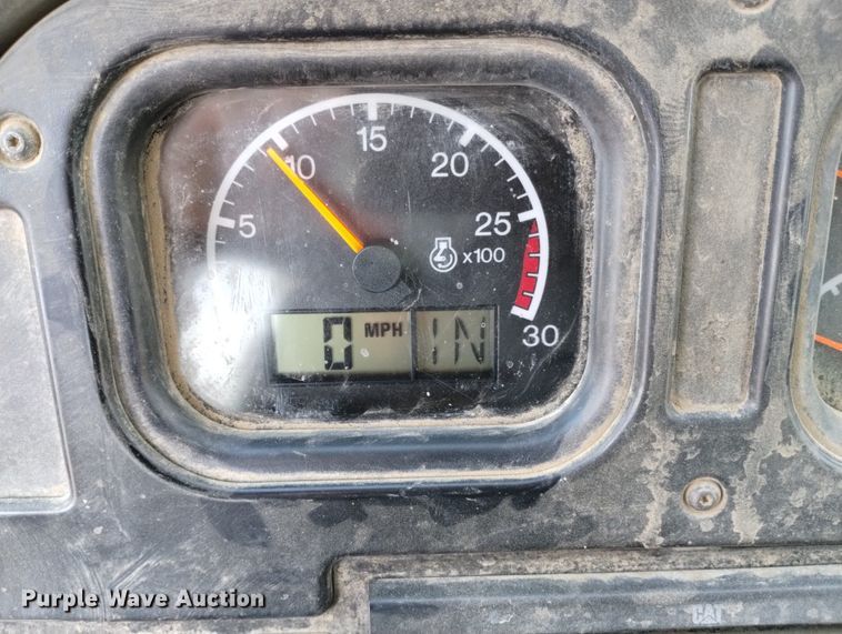 image for item DR1320 2010 Caterpillar 966H  wheel loader