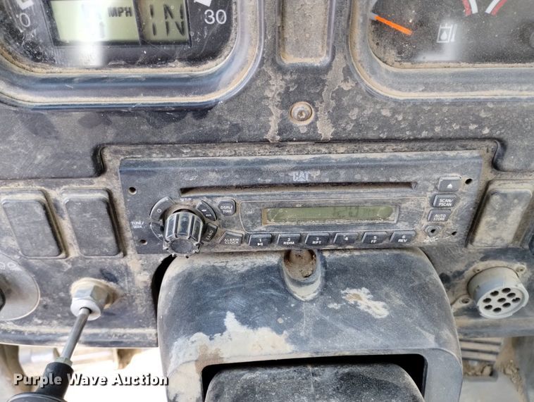 image for item DR1320 2010 Caterpillar 966H  wheel loader