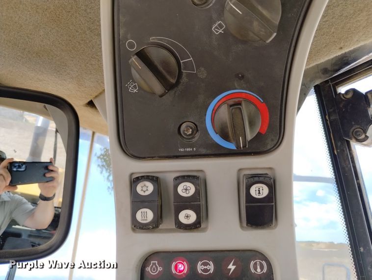 image for item DR1320 2010 Caterpillar 966H  wheel loader