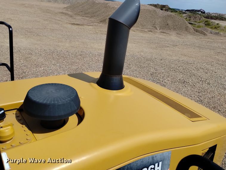 image for item DR1320 2010 Caterpillar 966H  wheel loader