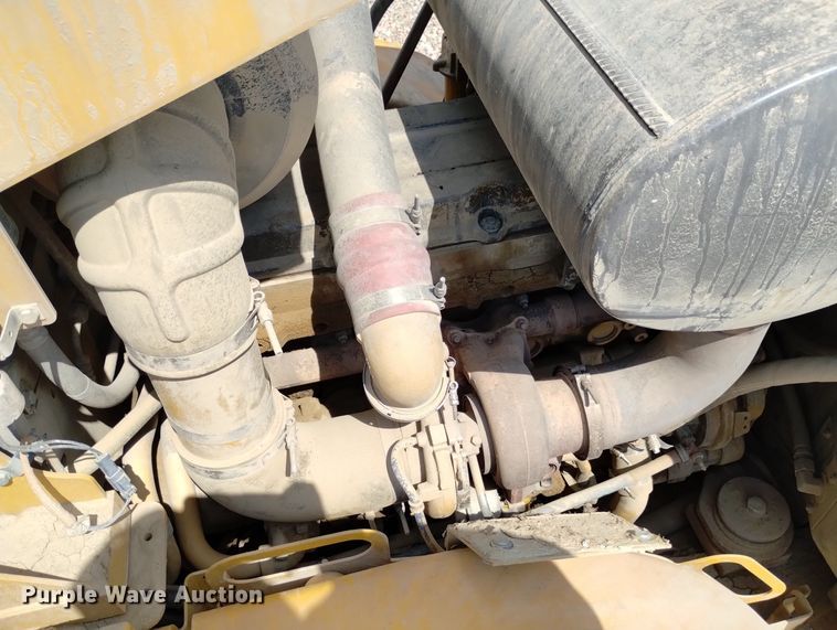 image for item DR1320 2010 Caterpillar 966H  wheel loader