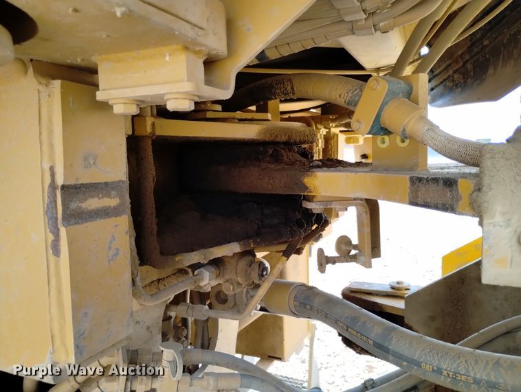 image for item DR1320 2010 Caterpillar 966H  wheel loader