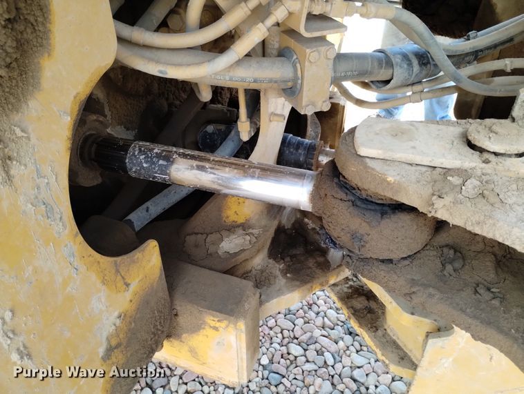 image for item DR1320 2010 Caterpillar 966H  wheel loader