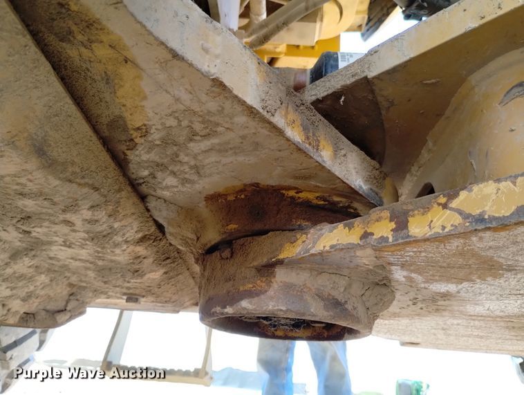 image for item DR1320 2010 Caterpillar 966H  wheel loader