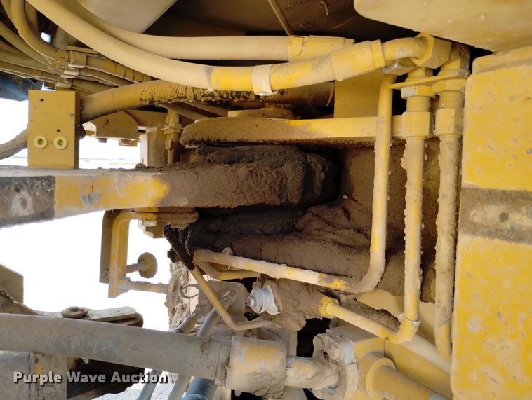 image for item DR1320 2010 Caterpillar 966H  wheel loader