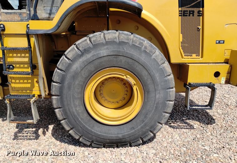 image for item DR1320 2010 Caterpillar 966H  wheel loader
