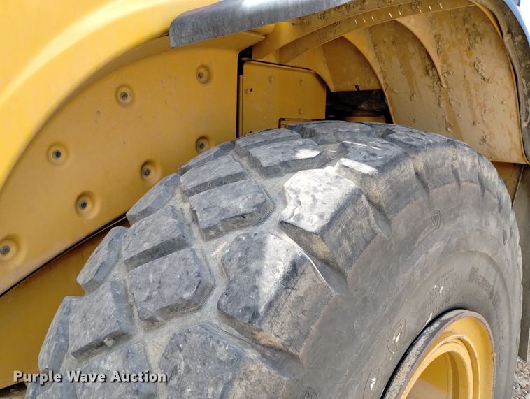 image for item DR1320 2010 Caterpillar 966H  wheel loader