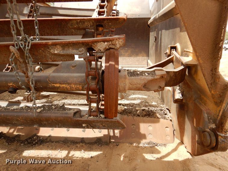 image for item DR1982 1977 Caterpillar 613B  elevating scraper